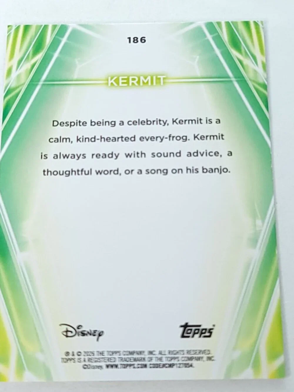 Kermit Topps 2026 Disney Neon Gold Holo Refractor Limited 41/50 - Picture 4 of 4